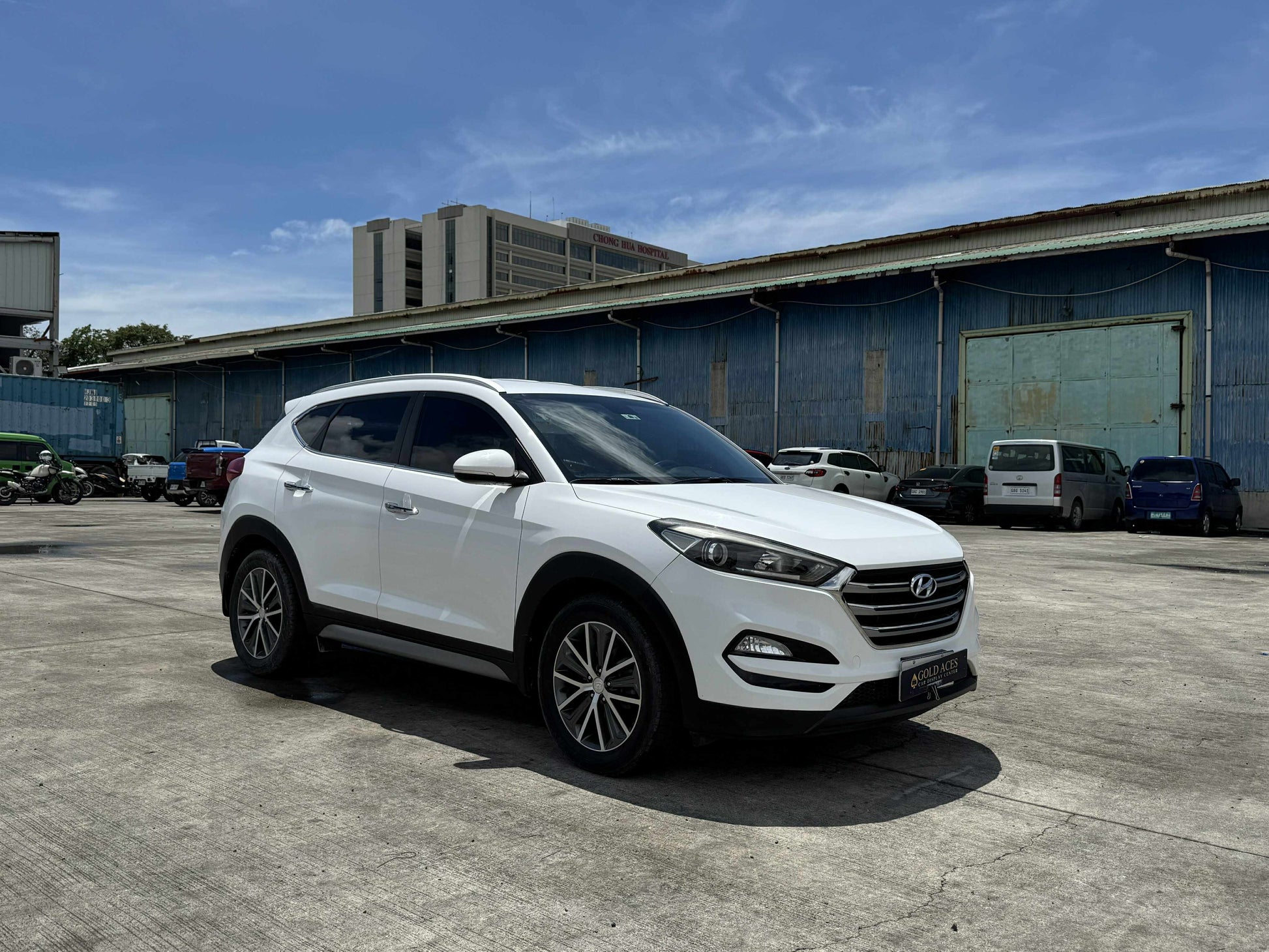 2016 HYUNDAI TUCSON 2.0L CRDI AUTOMATIC TRANSMISSION Gold Aces Car Display Center