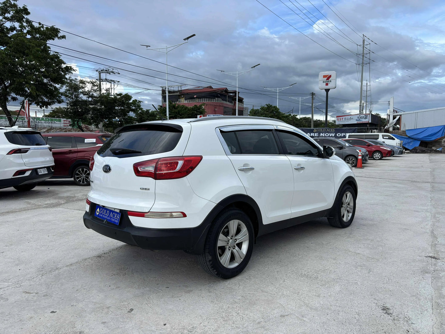 2013 KIA SPORTAGE EX DIESEL 4X2 AUTOMATIC TRANSMISSION Gold Aces Car Display Center