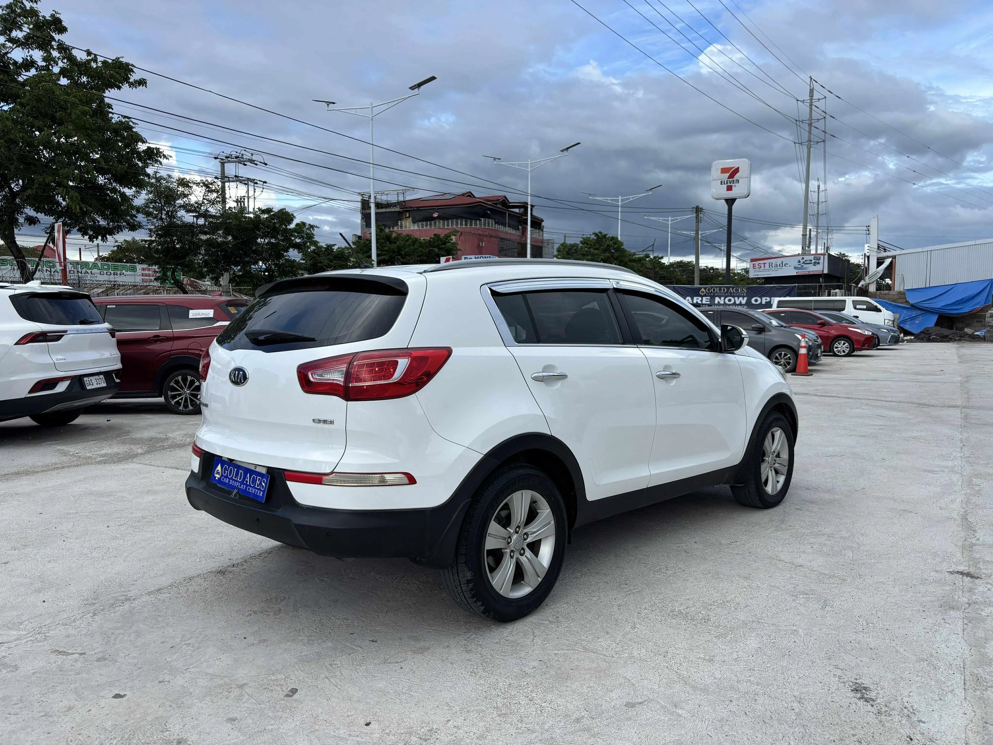 2013 KIA SPORTAGE EX DIESEL 4X2 AUTOMATIC TRANSMISSION Gold Aces Car Display Center