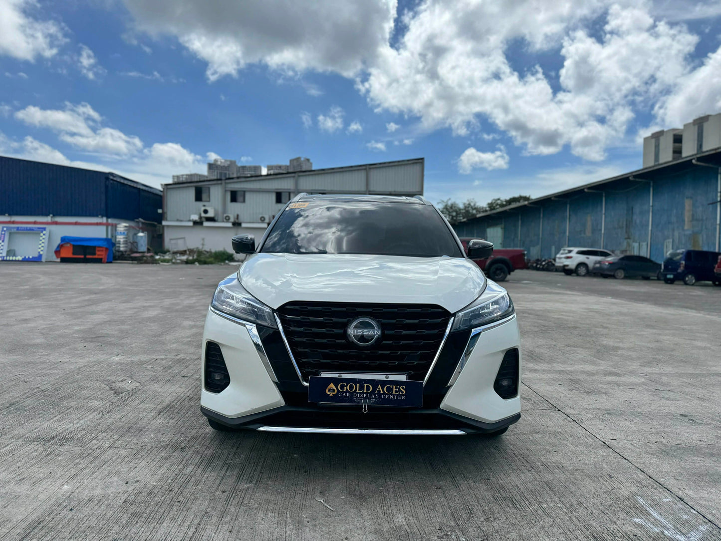 2023 NISSAN KICKS E-POWER HYBRID AUTOMATIC TRANSMISSION (15T KMS ONLY!) Gold Aces Car Display Center