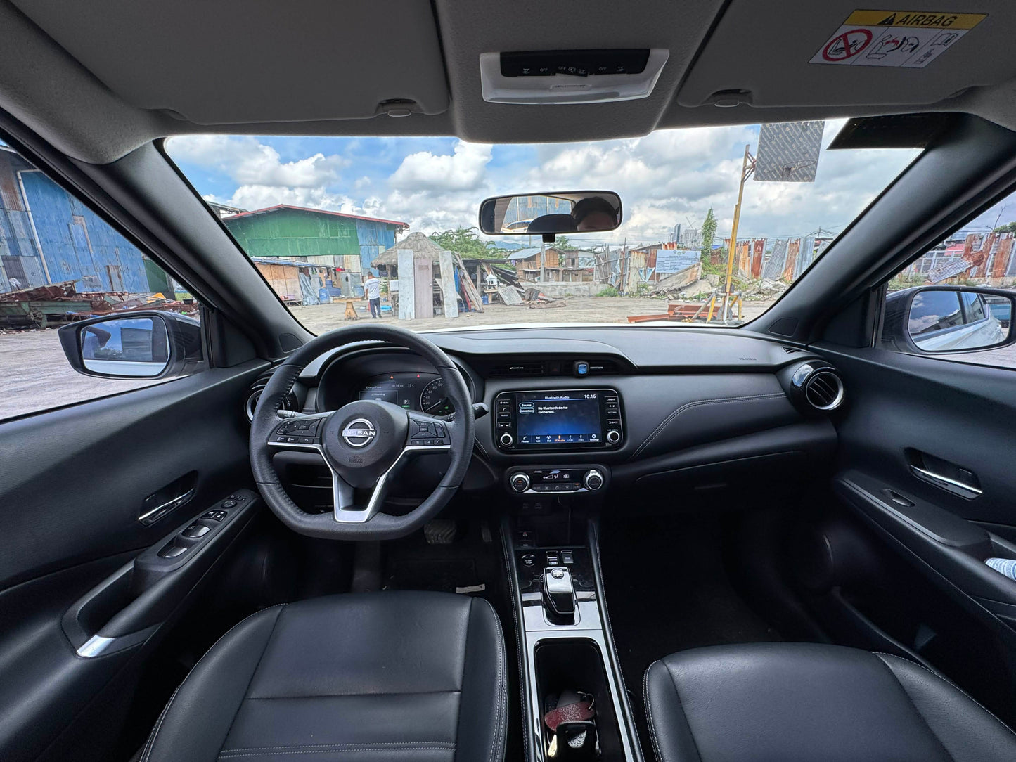 2023 NISSAN KICKS E-POWER HYBRID AUTOMATIC TRANSMISSION (15T KMS ONLY!) Gold Aces Car Display Center