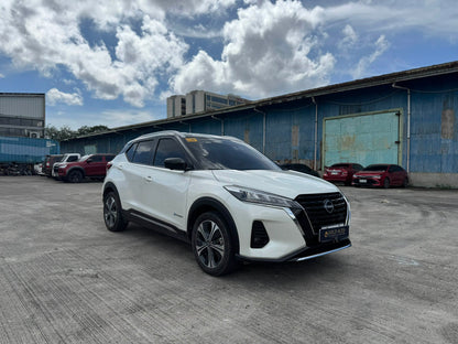 2023 NISSAN KICKS E-POWER HYBRID AUTOMATIC TRANSMISSION (15T KMS ONLY!) Gold Aces Car Display Center