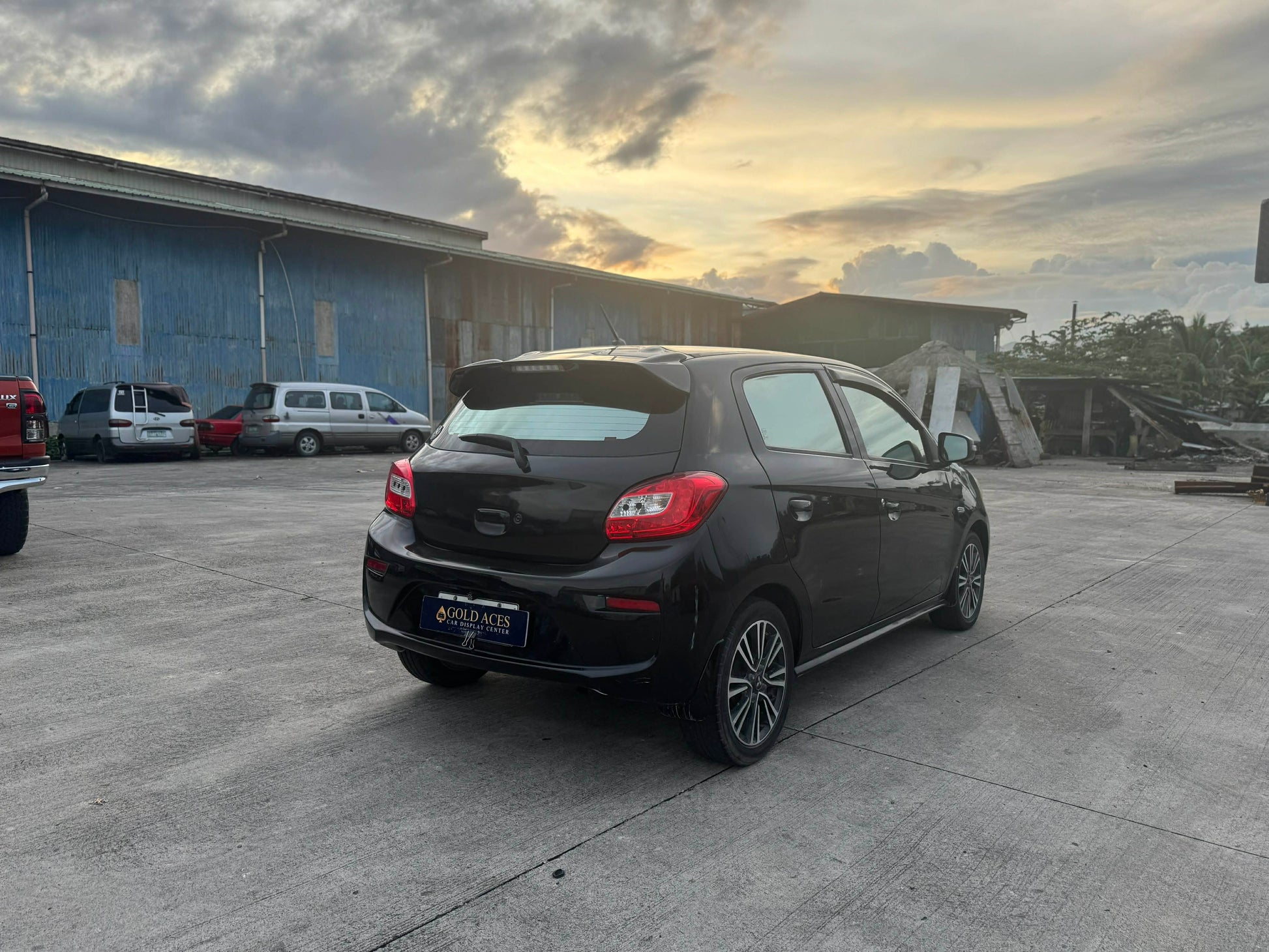 2017 MITSUBISHI MIRAGE HB GLS 1.2L AUTOMATIC TRANSMISSION Gold Aces Car Display Center