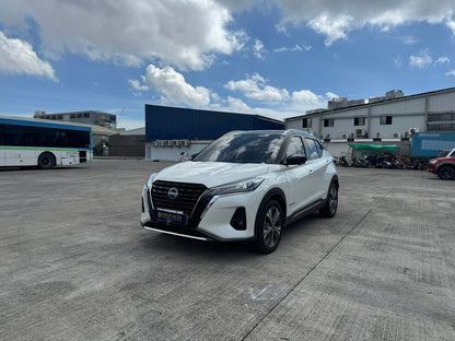 2023 NISSAN KICKS E-POWER HYBRID AUTOMATIC TRANSMISSION (15T KMS ONLY!) Gold Aces Car Display Center