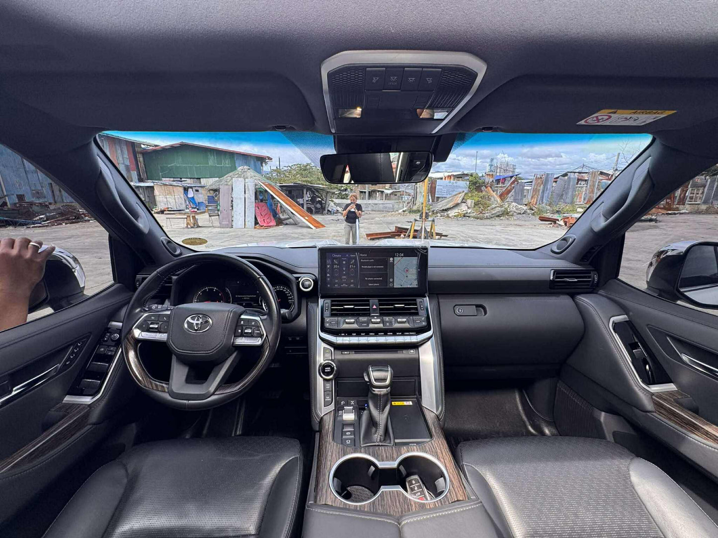 2022 TOYOTA LC300 3.3L 4X4 AUTOMATIC TRANSMISSION Gold Aces Car Display Center