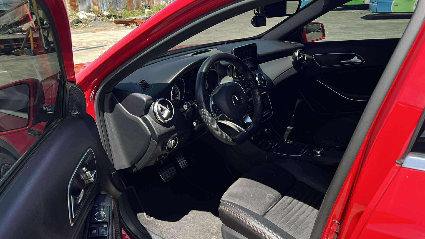 2018 MERCEDES BENZ GLA45 AMG LINE AUTOMATIC TRANSMISSION (27T KMS ONLY!) MERCEDES-BENZ