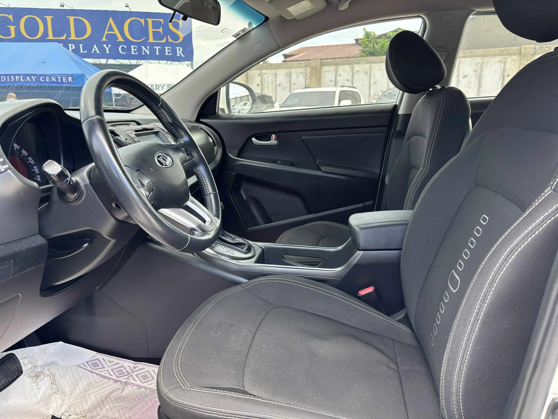 2013 KIA SPORTAGE EX DIESEL 4X2 AUTOMATIC TRANSMISSION Gold Aces Car Display Center