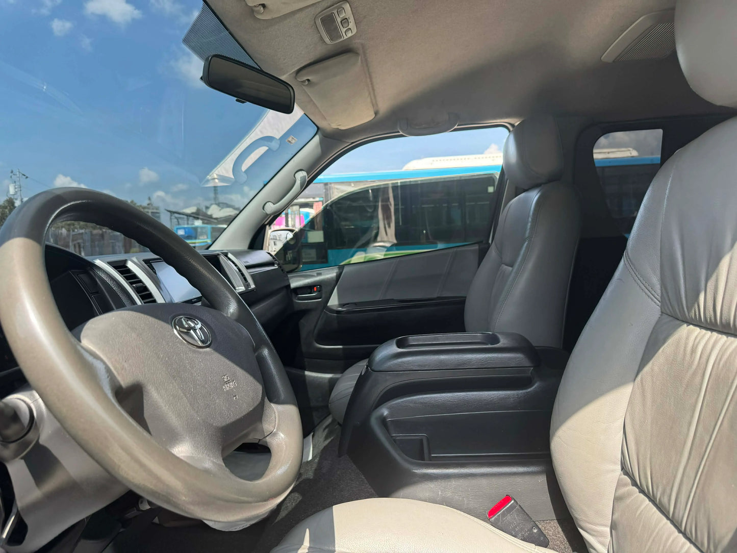 2016 TOYOTA HIACE SUPER GRANDIA 3.0L DSL AUTOMATIC TRANSMISSION TOYOTA