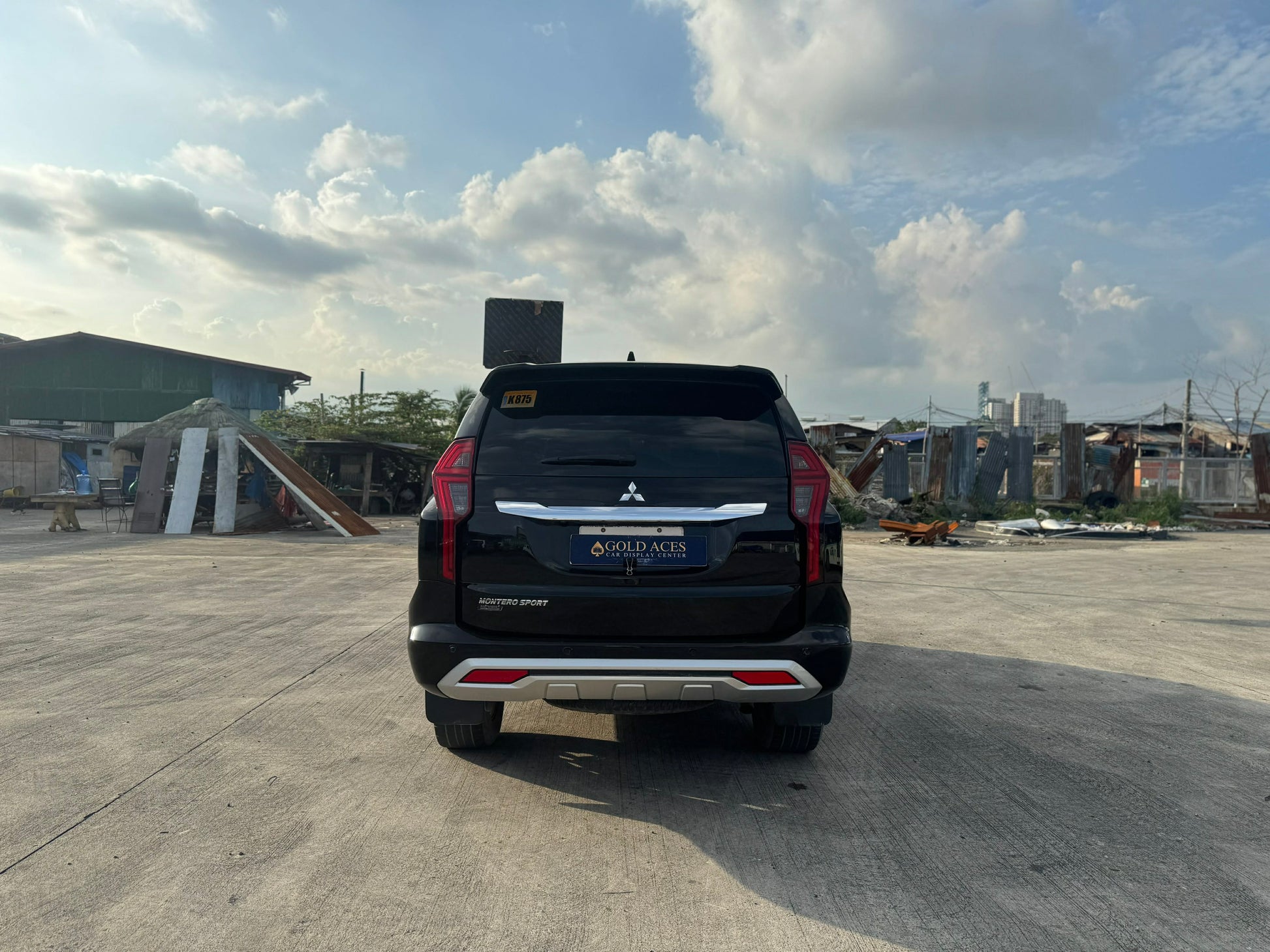 2020 MITSUBISHI MONTERO SPORTS GLS 2.4L DSL AUTOMATIC TRANSMISSION Gold Aces Car Display Center