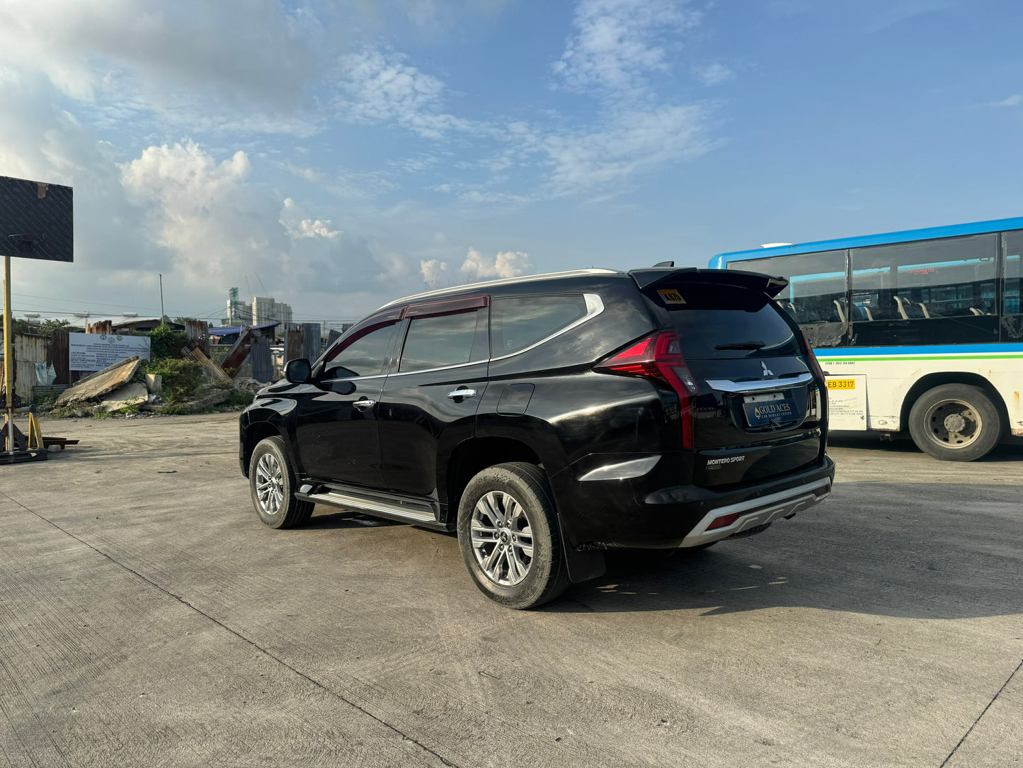 2020 MITSUBISHI MONTERO SPORTS GLS 2.4L DSL AUTOMATIC TRANSMISSION Gold Aces Car Display Center