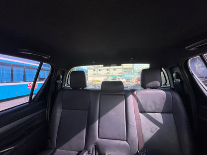 2023 TOYOTA HILUX 2.4L 4X2 CONQUEST AUTOMATIC TRANSMISSION Gold Aces Car Display Center