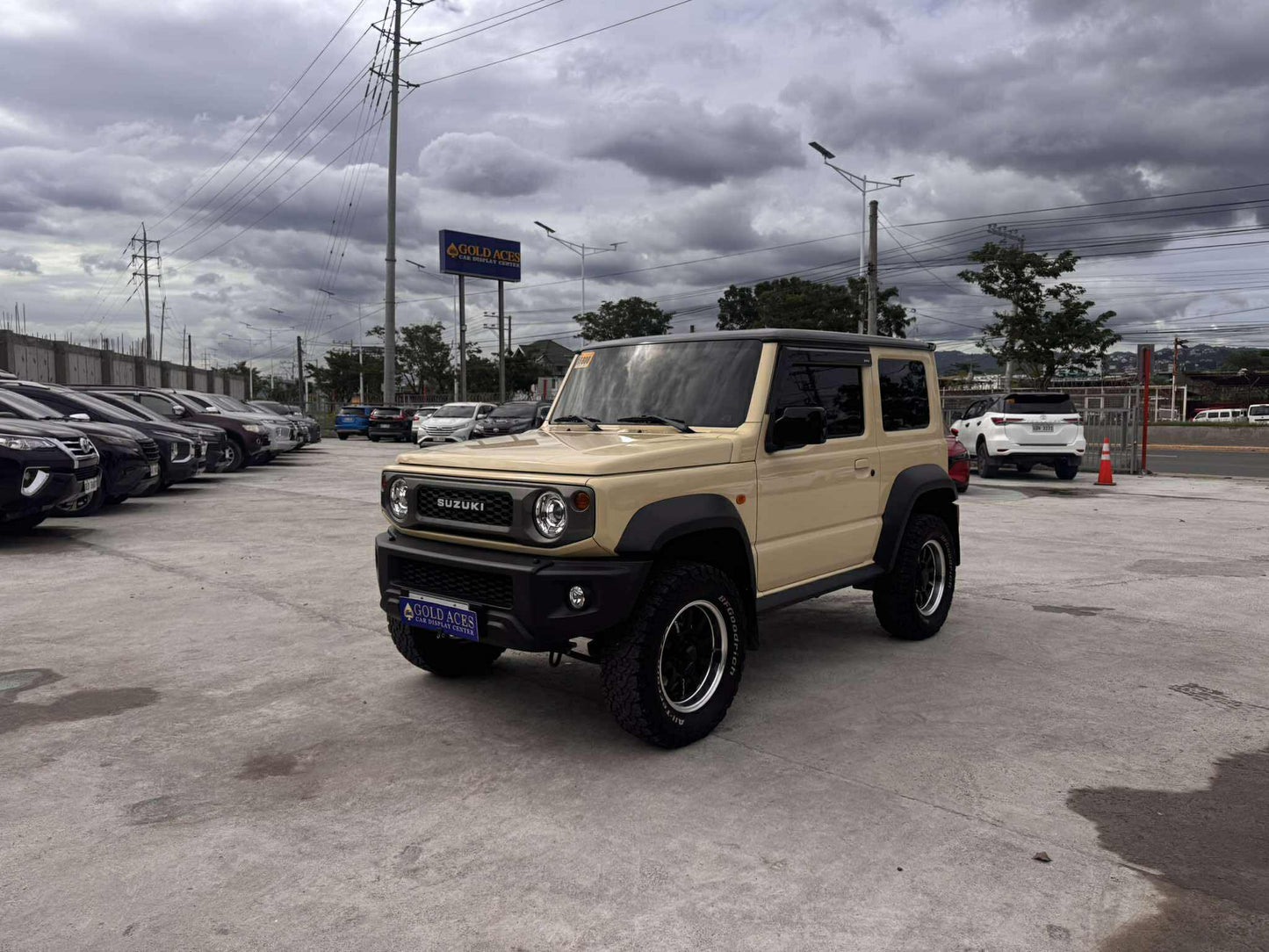 2021 SUZUKI JIMNY 1.5L GLX 4X4 AUTOMATIC TRANSMISSION (10T KMS ONLY!) Gold Aces Car Display Center