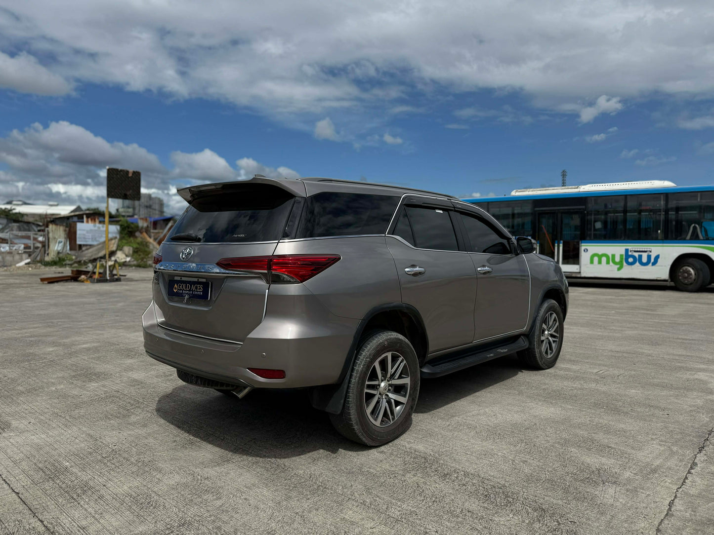 2019 TOYOTA FORTUNER 2.4L V 4X2 AUTOMATIC TRANSMISSION TOYOTA