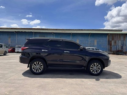 2022 TOYOTA FORTUNER 2.4L V 4X2 AUTOMATIC TRANSMISSION Gold Aces Car Display Center