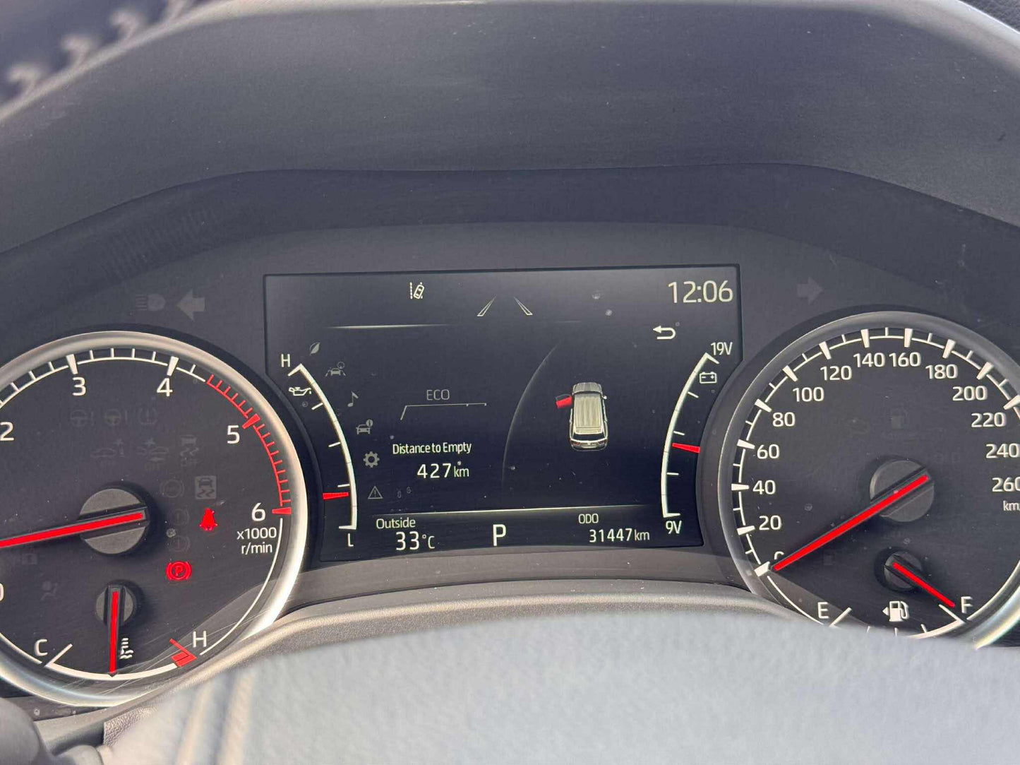 2022 TOYOTA LC300 3.3L 4X4 AUTOMATIC TRANSMISSION Gold Aces Car Display Center