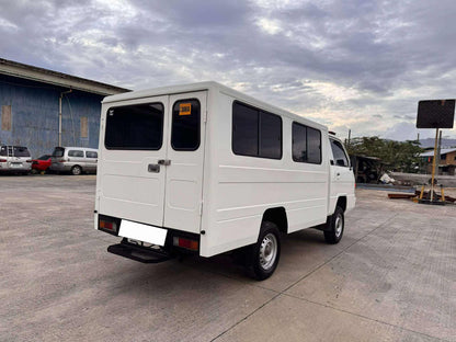 2023 MITSUBISHI L300 2.2L DSL MANUAL TRANSMISSION Gold Aces Car Display Center