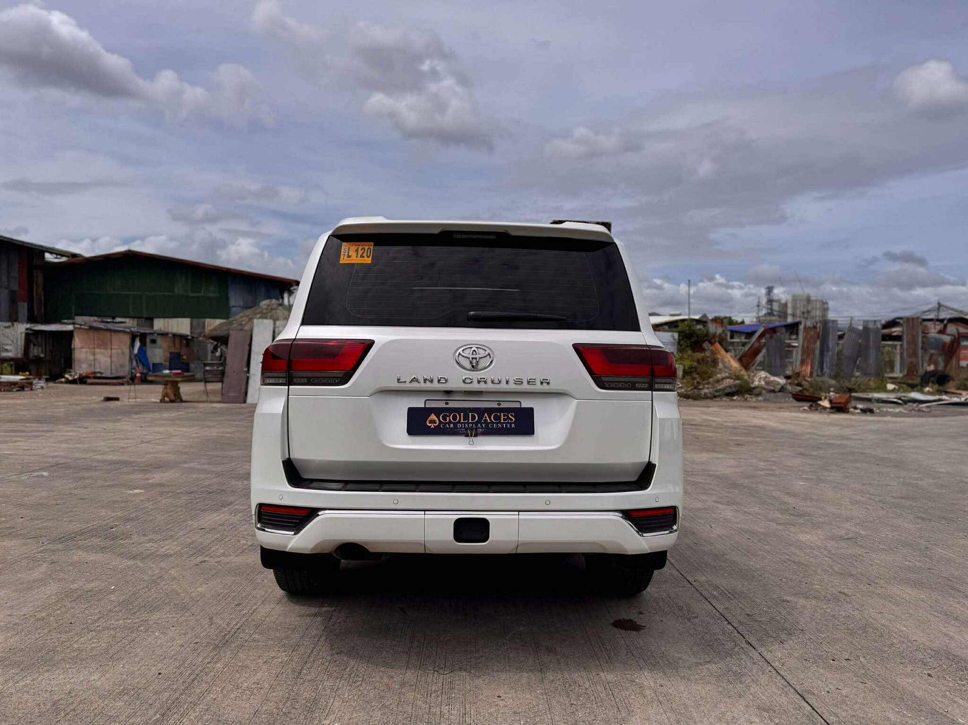 2022 TOYOTA LC300 3.3L 4X4 AUTOMATIC TRANSMISSION Gold Aces Car Display Center