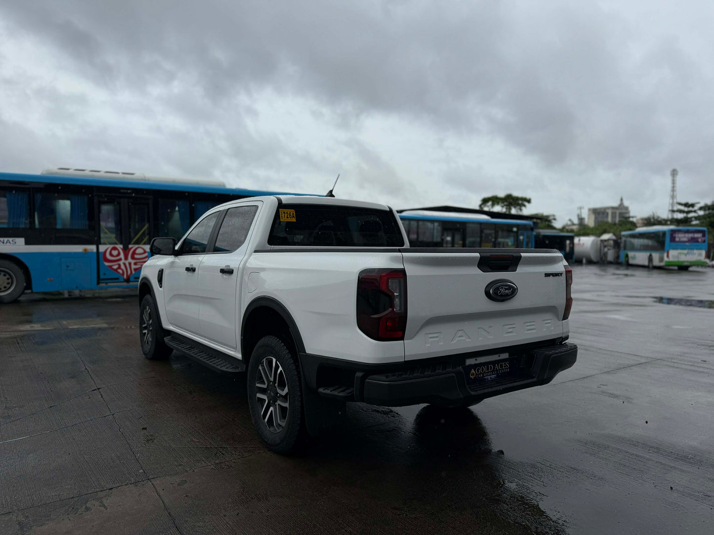 2025 FORD RANGER SPORT 2.0L TURBO DSL 4X4 AUTOMATIC TRANSMISSION Gold Aces Car Display Center