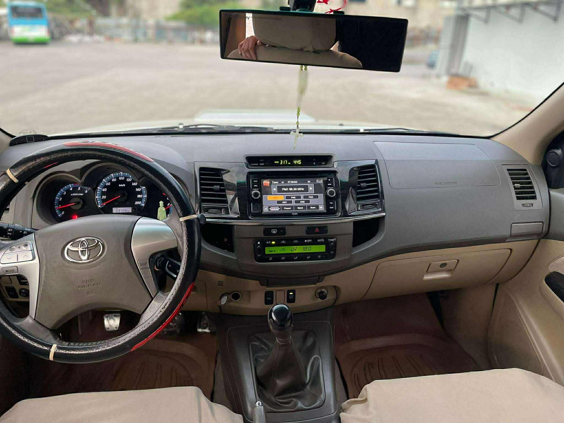 2013 TOYOTA FORTUNER 2.5L G 4X2 MANUAL TRANSMISSION Gold Aces Car Display Center