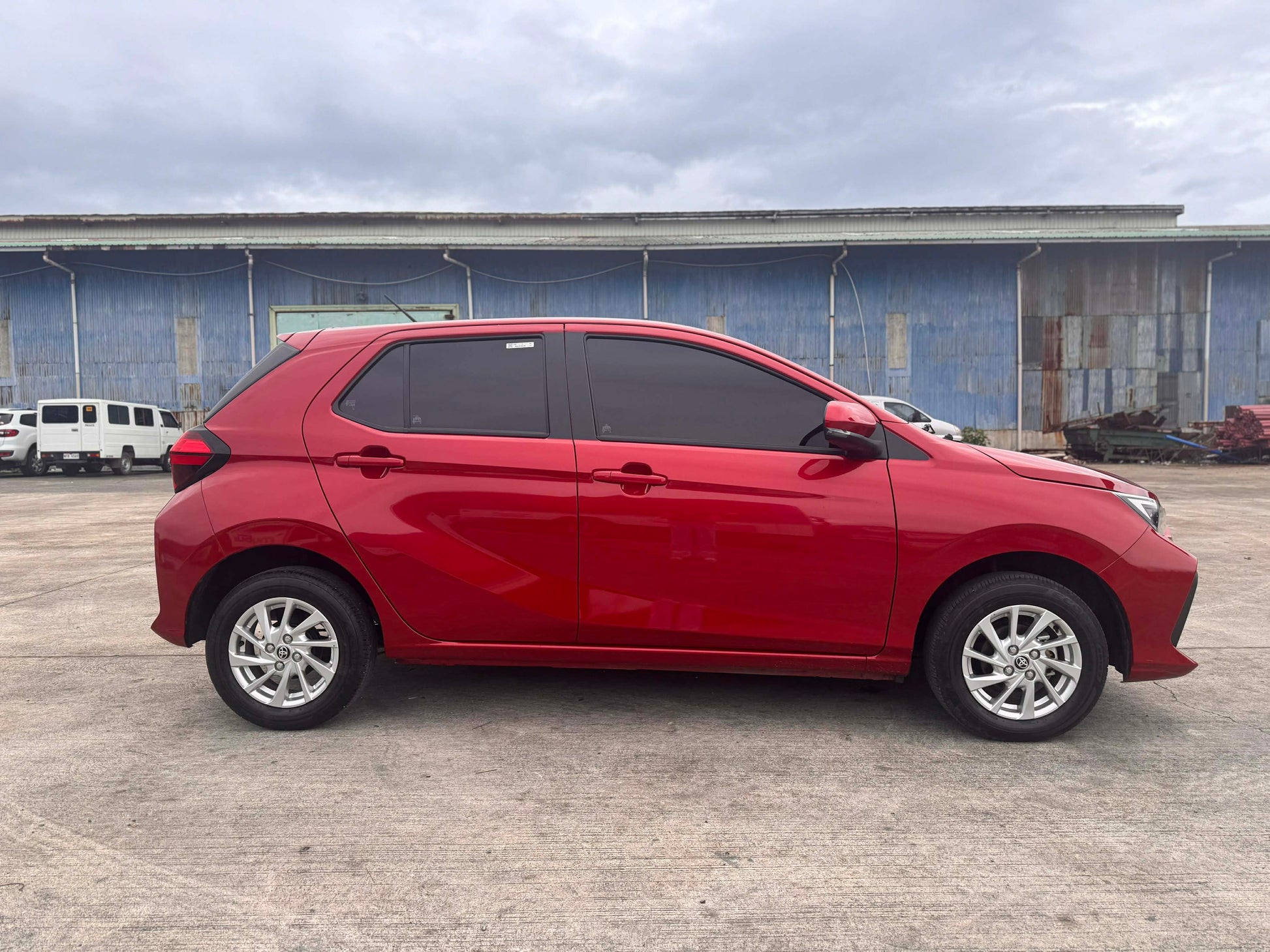 2025 TOYOTA WIGO G 1.0L &nbsp;CVT AUTOMATIC TRANSMISSION (2T KMS ONLY!) TOYOTA