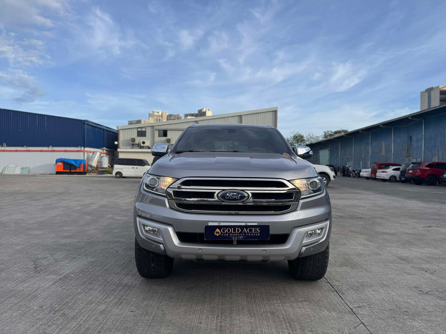 2016 FORD EVEREST TITANIUM 4X2 DSL AUTOMATIC TRANSMISSION Gold Aces Car Display Center