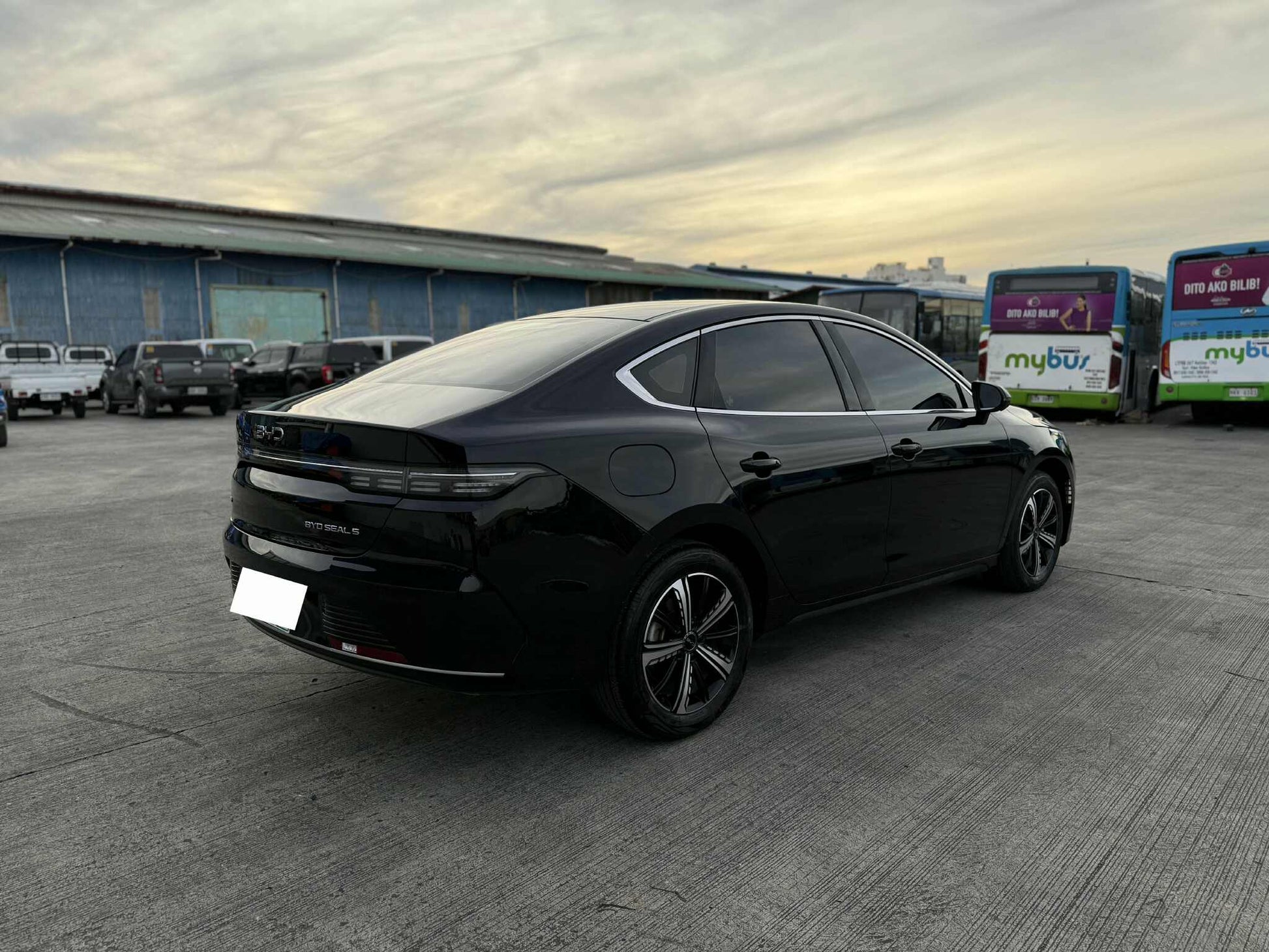 2025 BYD SEAL 5 DMI PREMIUM 1.5L AUTOMATIC TRANSMISSION BYD