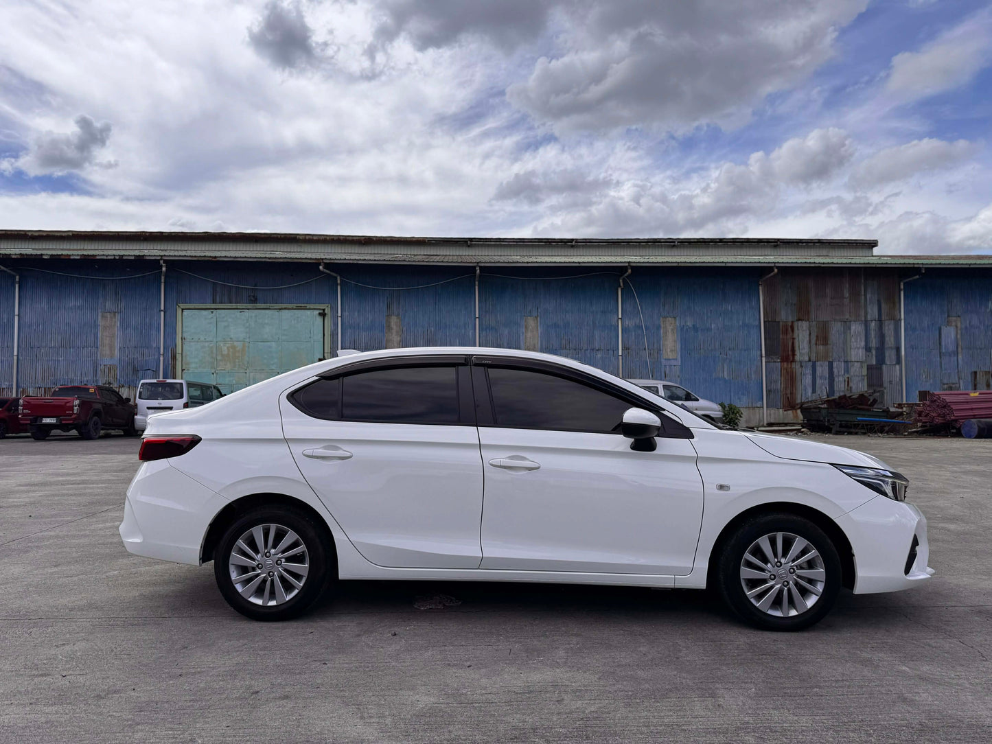 2025 HONDA CITY 1.5L S AUTOMATIC TRANSMISSION Gold Aces Car Display Center