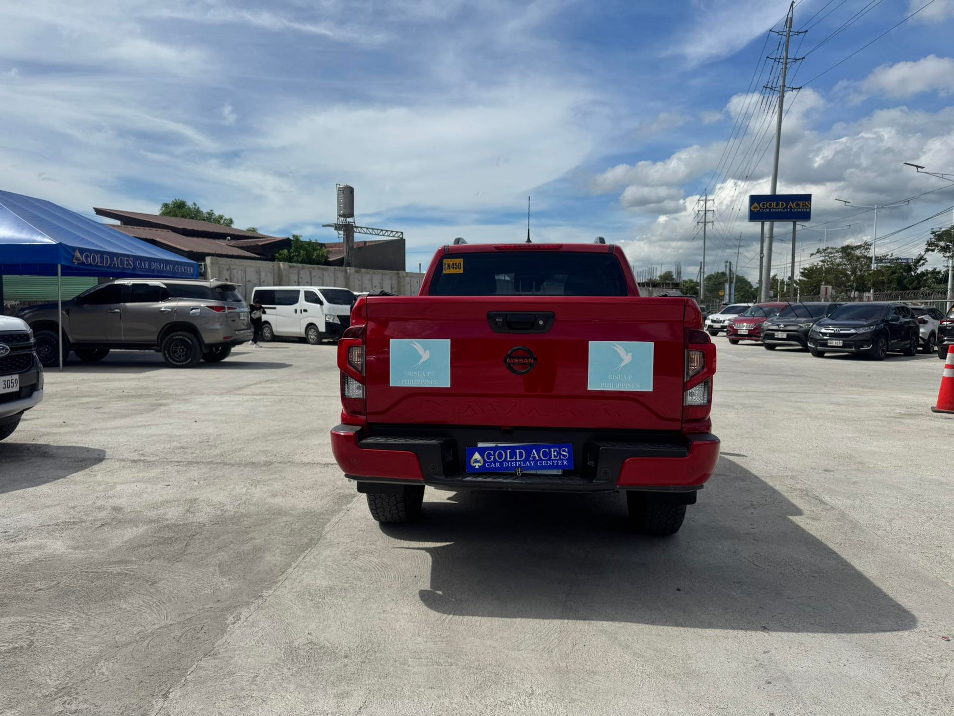 2024 NISSAN NAVARA 2.5L PRO4X AUTOMATIC TRANSMISSION (34TKMS ONLY!) Gold Aces Car Display Center