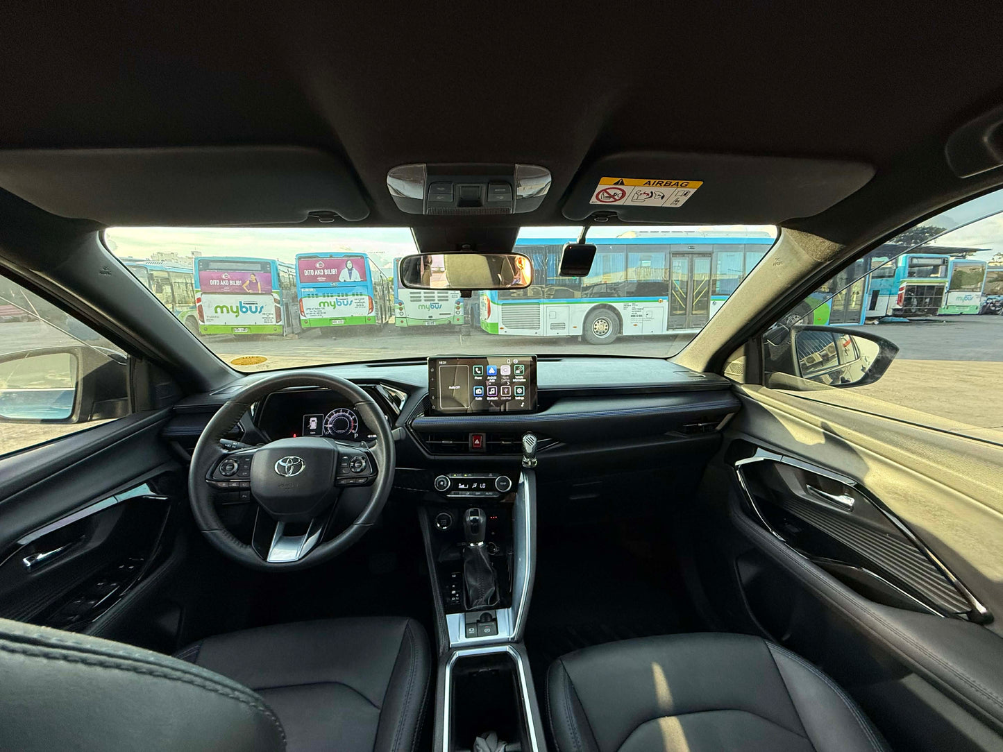 2023 TOYOTA YARIS CROSS 1.5L V AUTOMATIC TRANSMISSION Gold Aces Car Display Center