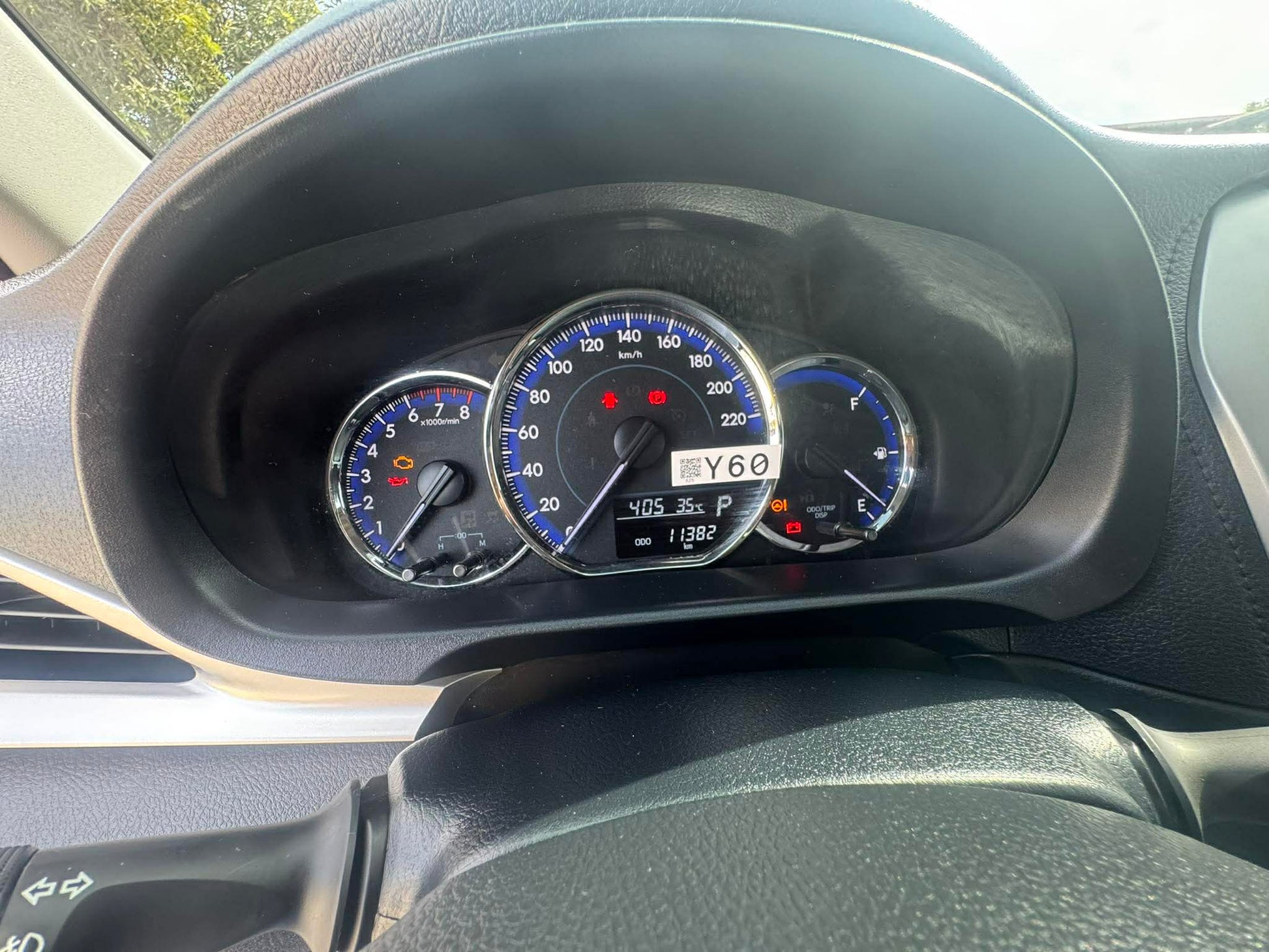 2025 TOYOTA VELOZ 1.5L E AUTOMATIC TRANSMISSION (9T KMS ONLY!) Gold Aces Car Display Center