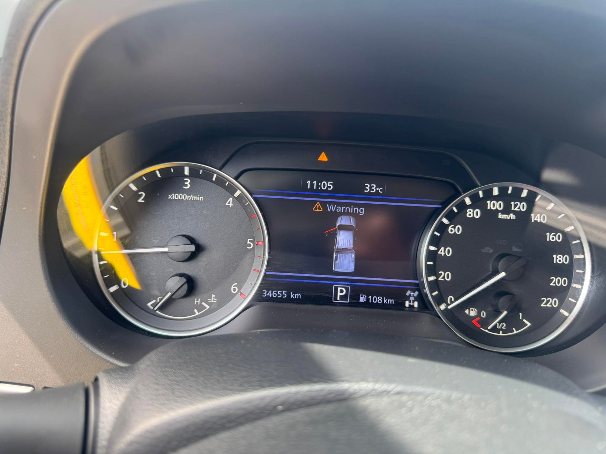 2024 NISSAN NAVARA 2.5L PRO4X AUTOMATIC TRANSMISSION (34TKMS ONLY!) Gold Aces Car Display Center