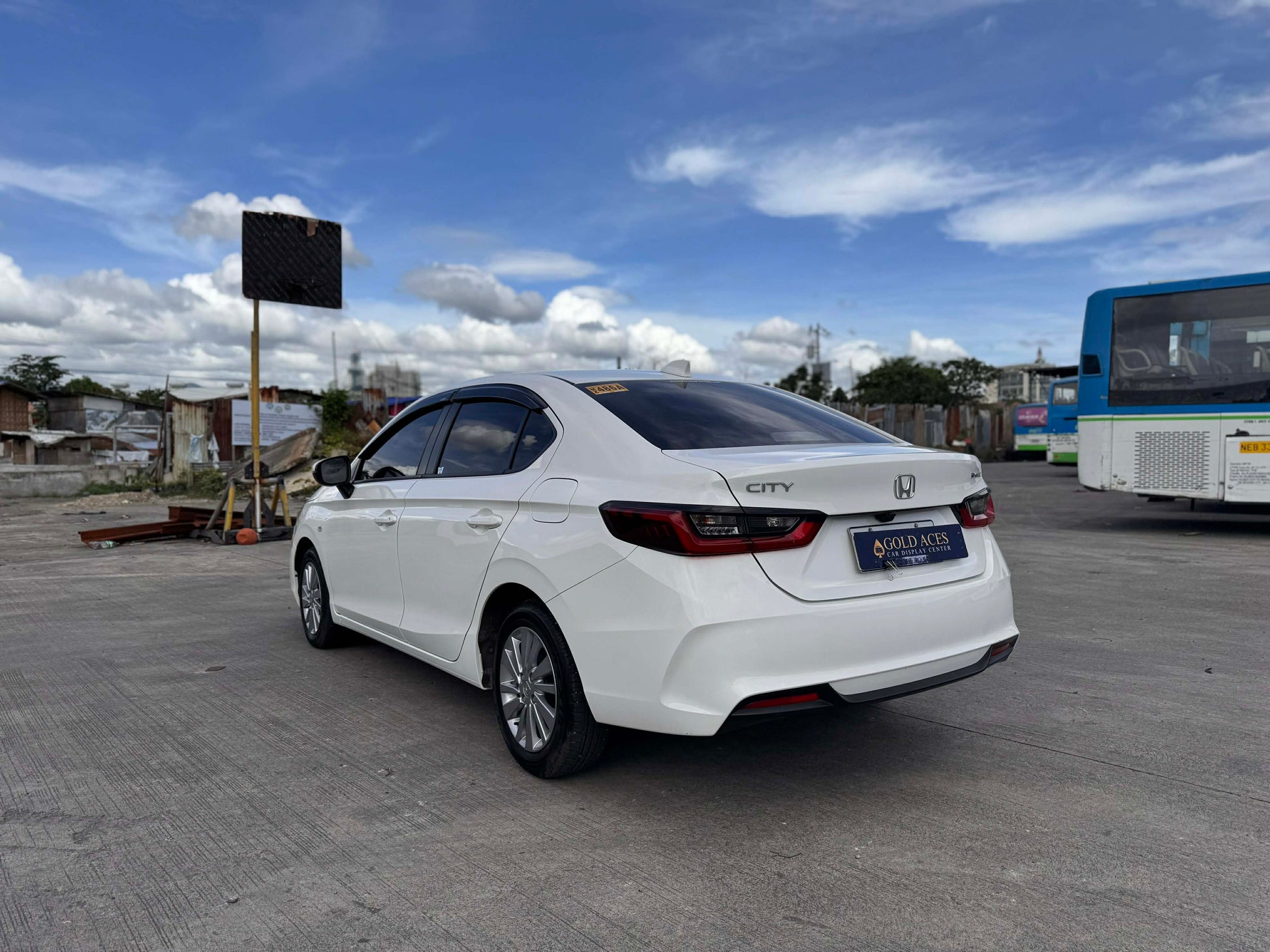 2025 HONDA CITY 1.5L S AUTOMATIC TRANSMISSION Gold Aces Car Display Center