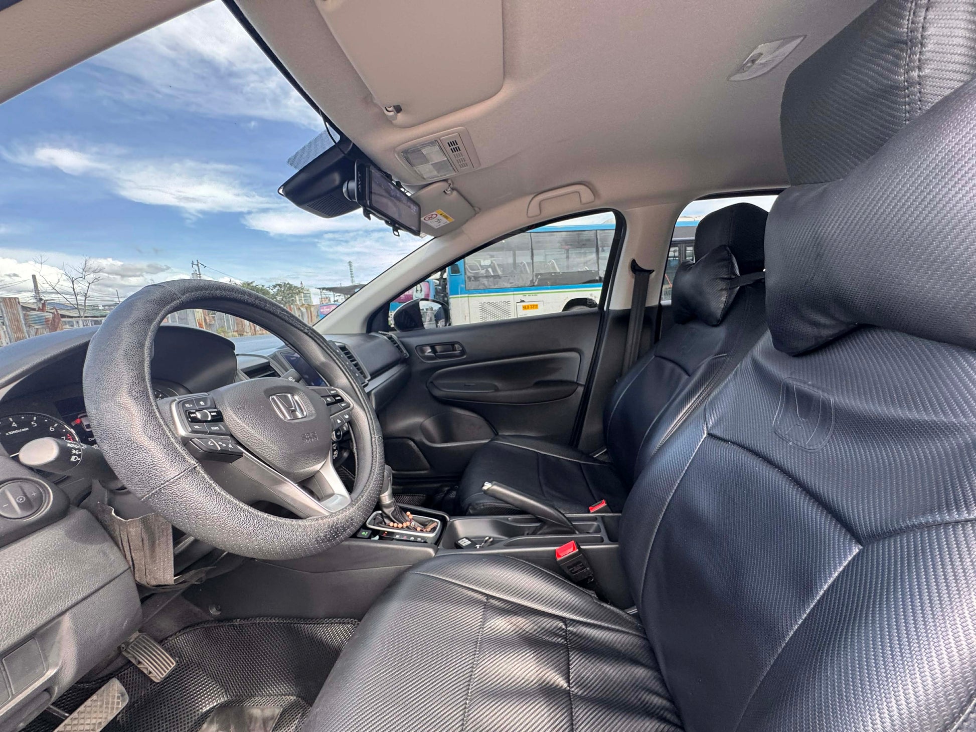 2025 HONDA CITY 1.5L S AUTOMATIC TRANSMISSION Gold Aces Car Display Center