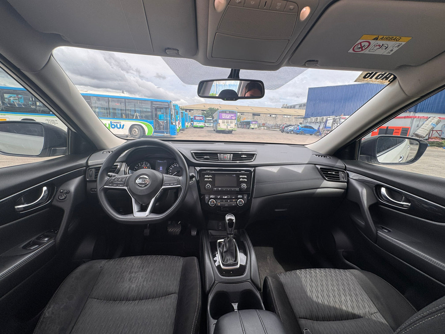 2018 NISSAN X-TRAIL 4X2 AUTOMATIC TRANSMISSION (23T KMS ONLY!) Gold Aces Car Display Center