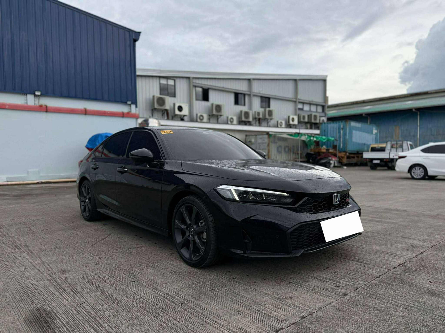 2025 HONDA CIVIC 1.5L RS HYBRID AUTOMATIC TRANSMISSION (BRAND NEW) Gold Aces Car Display Center