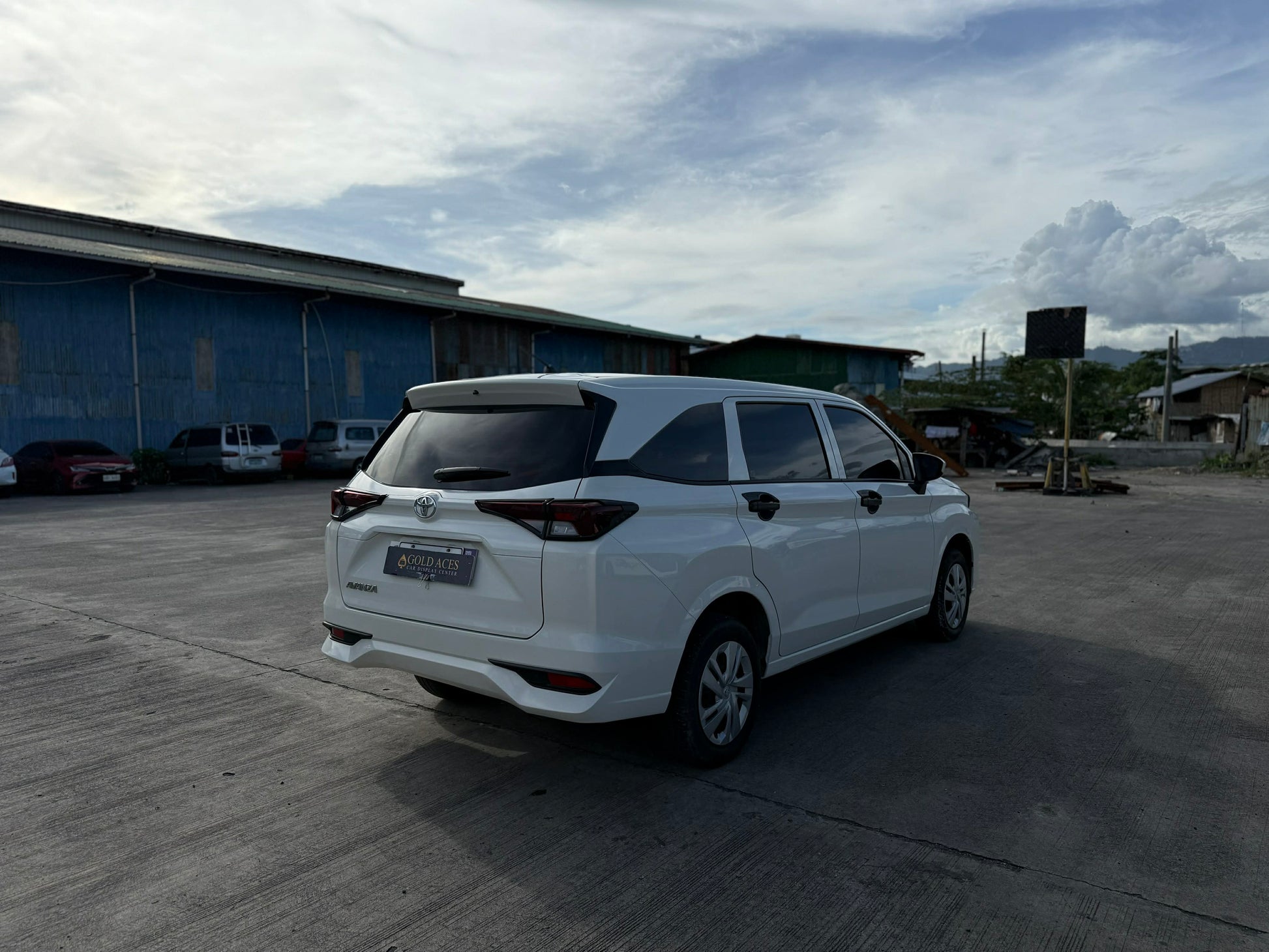 2025 TOYOTA AVANZA 1.3L J MANUAL TRANSMISSION Gold Aces Car Display Center