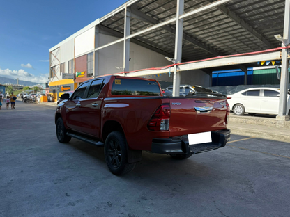 2022 TOYOTA HILUX 2.4L G 4X2 AUTOMATIC TRANSMISSION Gold Aces Car Display Center