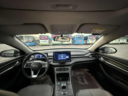 2025 BYD SEAL 5 DMI PREMIUM 1.5L AUTOMATIC TRANSMISSION Gold Aces Car Display Center