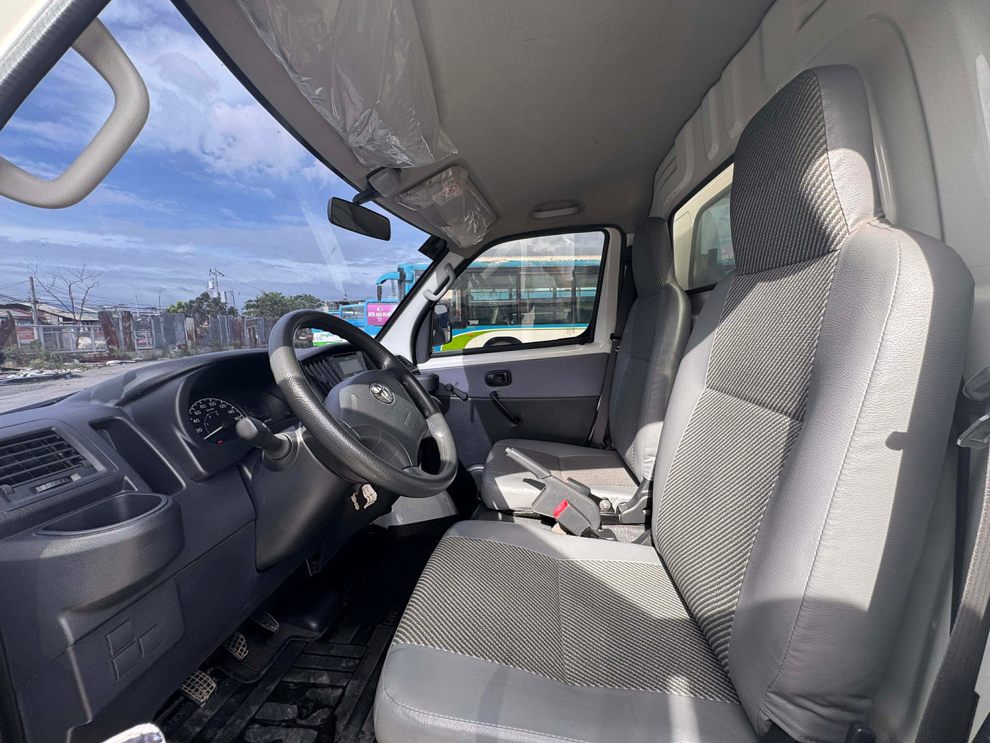 2023 TOYOTA LITEACE FX 1.5L MANUAL TRANSMISSION Gold Aces Car Display Center