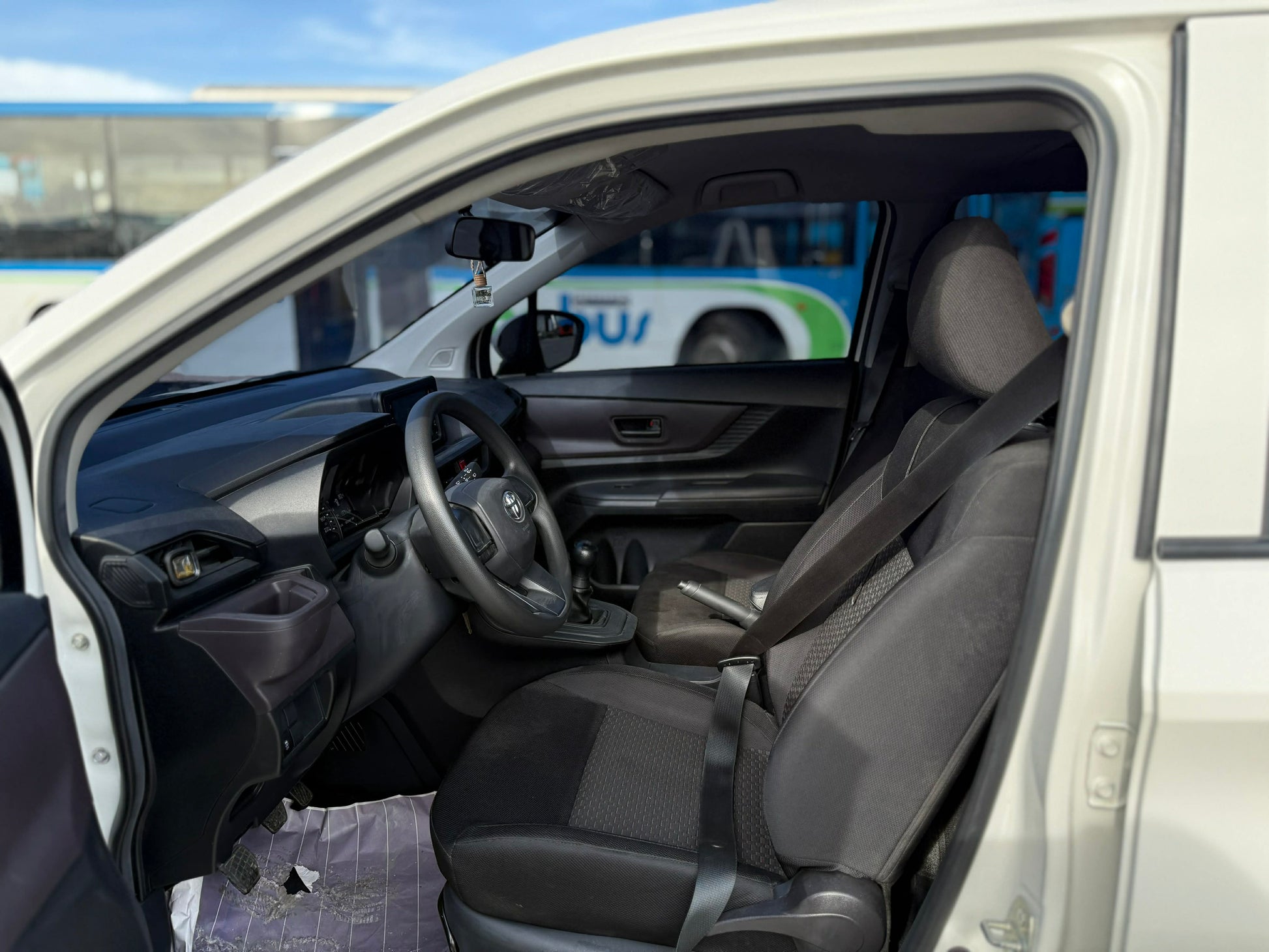 2025 TOYOTA AVANZA 1.3L J MANUAL TRANSMISSION Gold Aces Car Display Center