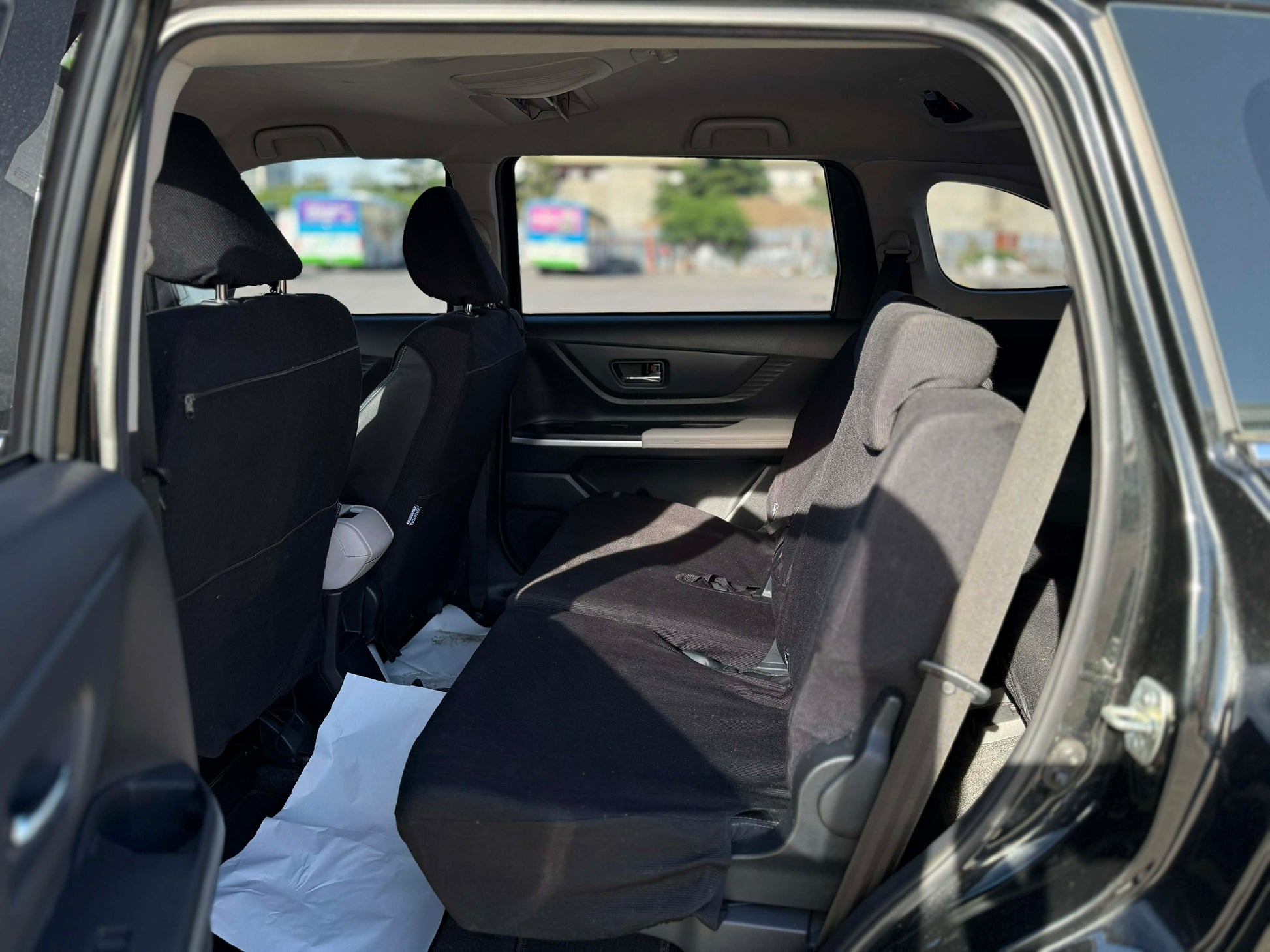 2025 TOYOTA VELOZ 1.5L E AUTOMATIC TRANSMISSION (9T KMS ONLY!) Gold Aces Car Display Center