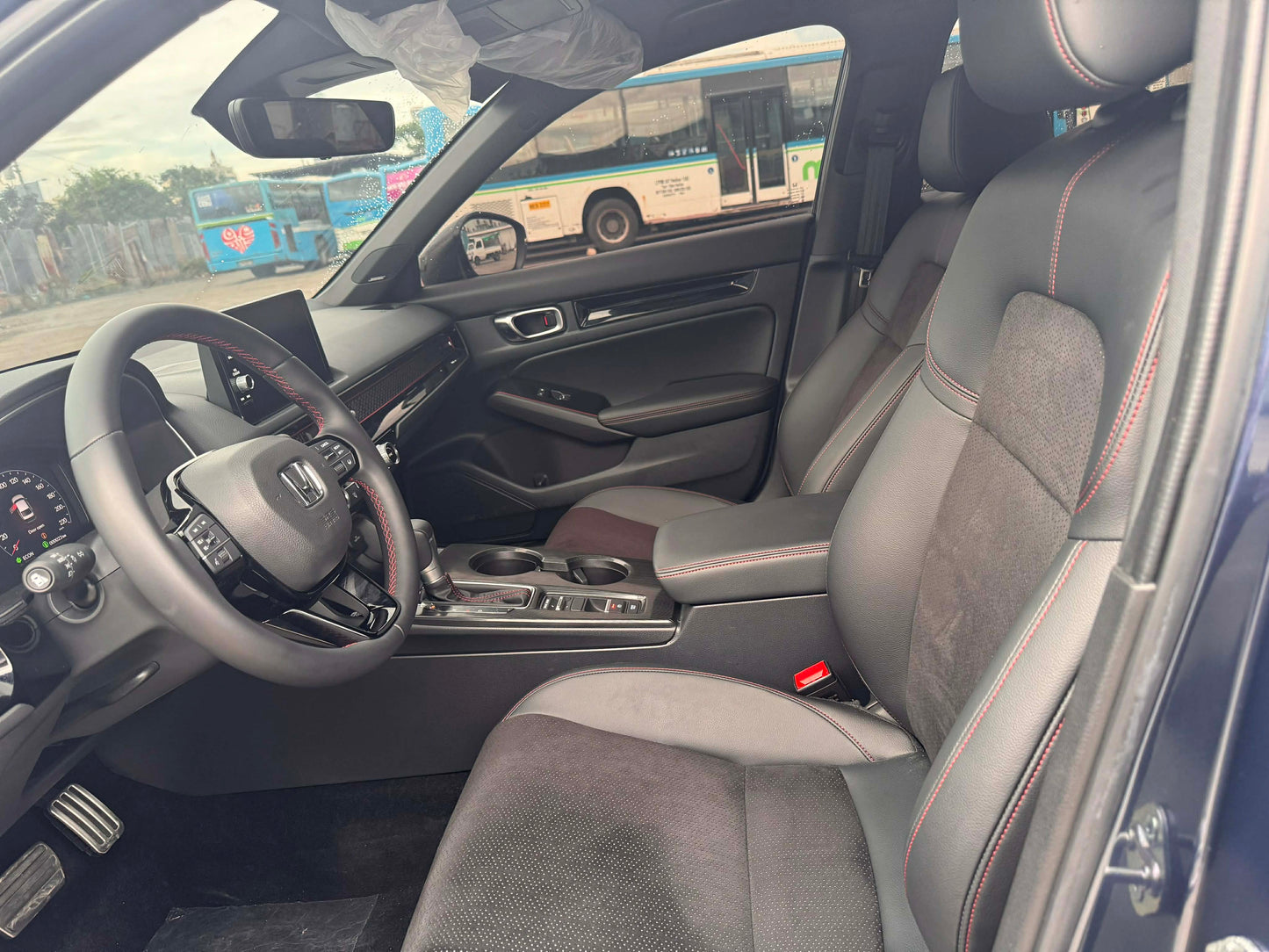 2025 HONDA CIVIC 1.5L RS HYBRID AUTOMATIC TRANSMISSION (BRAND NEW) Gold Aces Car Display Center