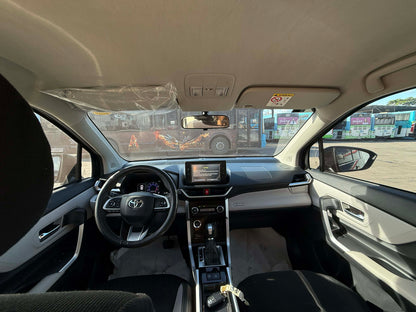 2025 TOYOTA VELOZ 1.5L E AUTOMATIC TRANSMISSION (9T KMS ONLY!) Gold Aces Car Display Center