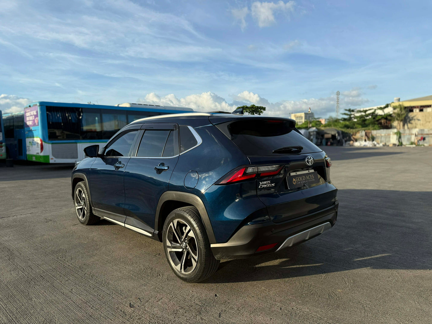 2023 TOYOTA YARIS CROSS 1.5L V AUTOMATIC TRANSMISSION Gold Aces Car Display Center