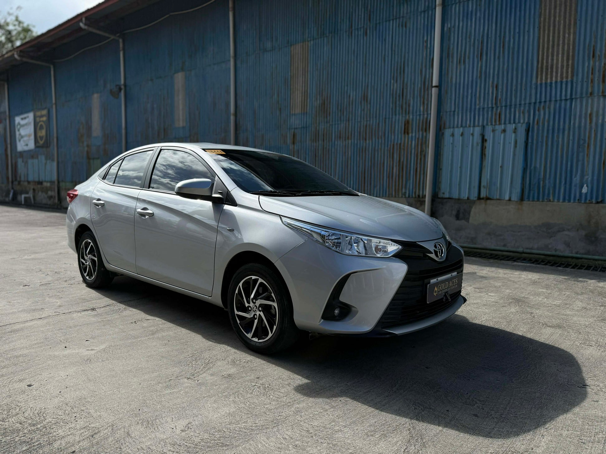 2025 TOYOTA VIOS 1.3L XLE AUTOMATIC TRANSMISSION Gold Aces Car Display Center