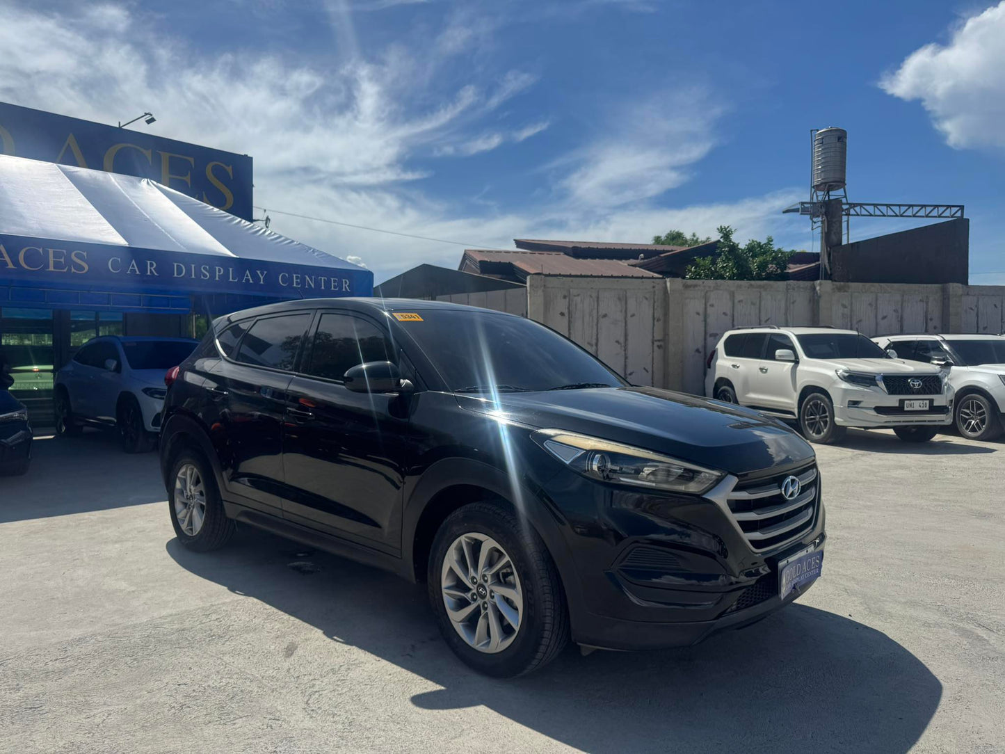 2017 HYUNDAI TUCSON 2.0L CRDI AUTOMATIC TRANSMISSION Gold Aces Car Display Center