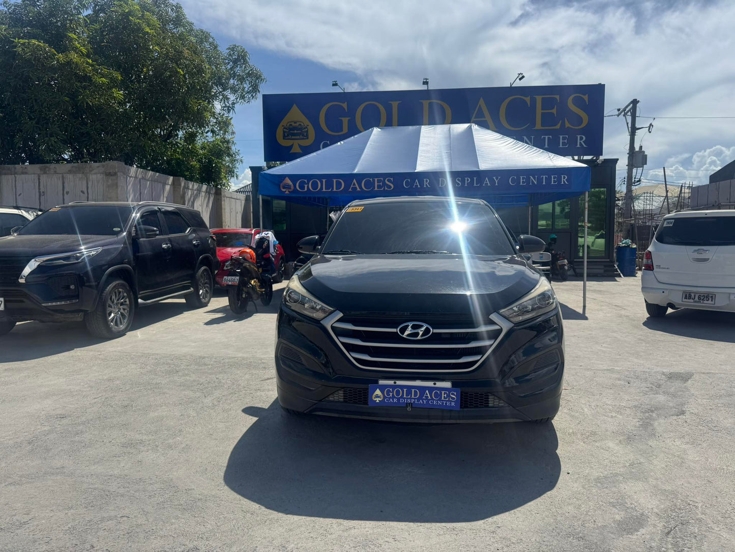 2017 HYUNDAI TUCSON 2.0L CRDI AUTOMATIC TRANSMISSION Gold Aces Car Display Center