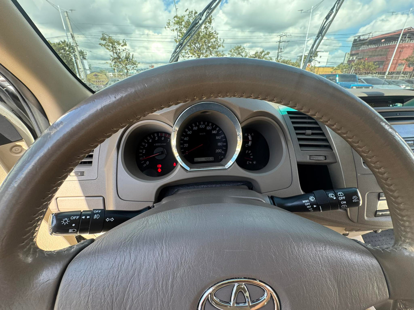 2005 TOYOTA FORTUNER 2.7L GAS 4X2 AUTOMATIC TRANSMISSION TOYOTA