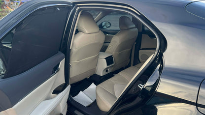 2019 TOYOTA CAMRY 2.5 V AUTOMATIC TRANSMISSION Gold Aces Car Display Center