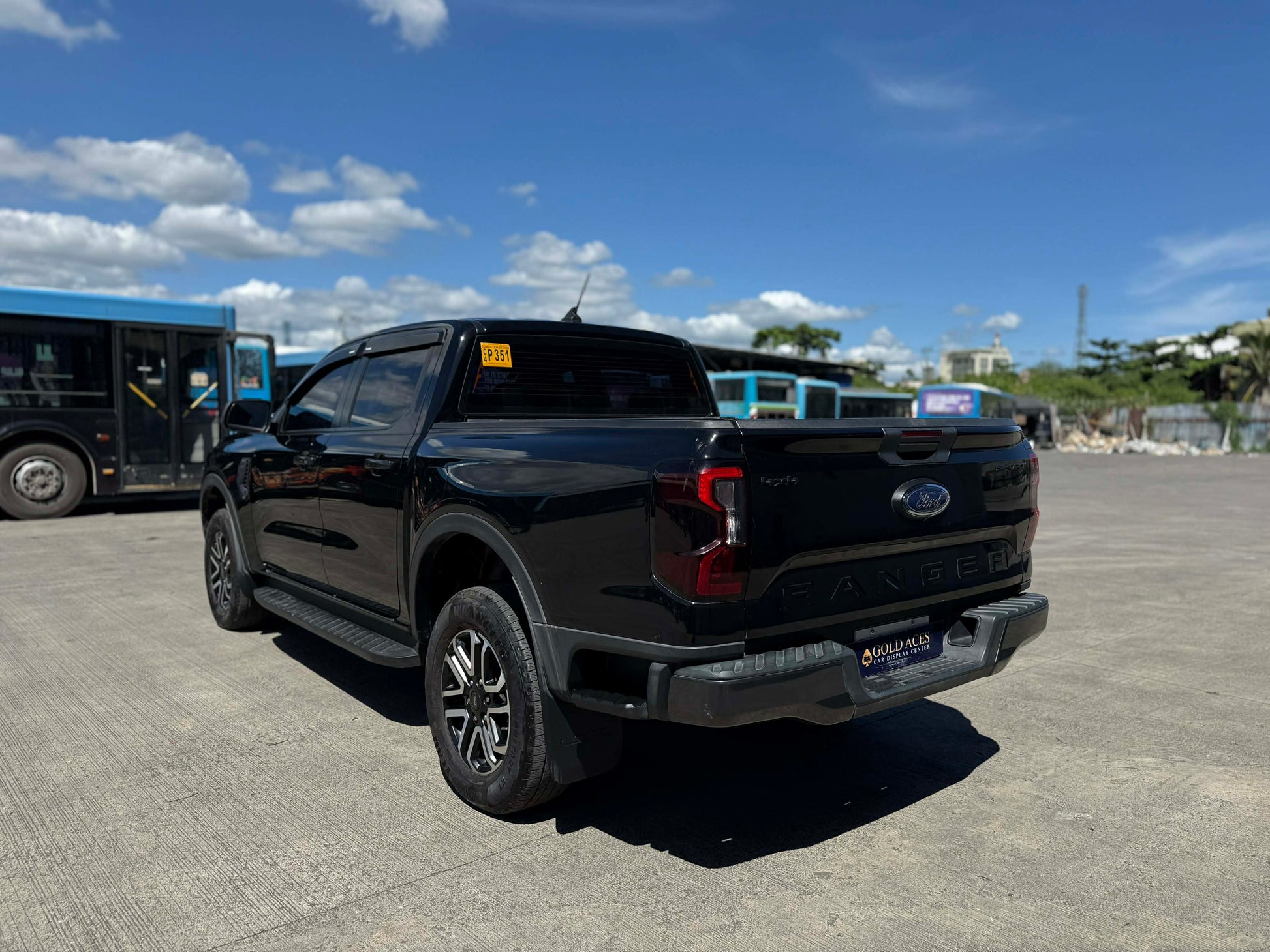 2023 FORD RANGER SPORT 2.0L 4X4 AUTOMATIC TRANSMISSION Gold Aces Car Display Center